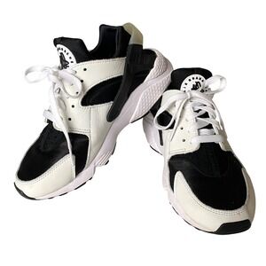 Nike Air Huarache Black/White Men's 7.5‎ Leather